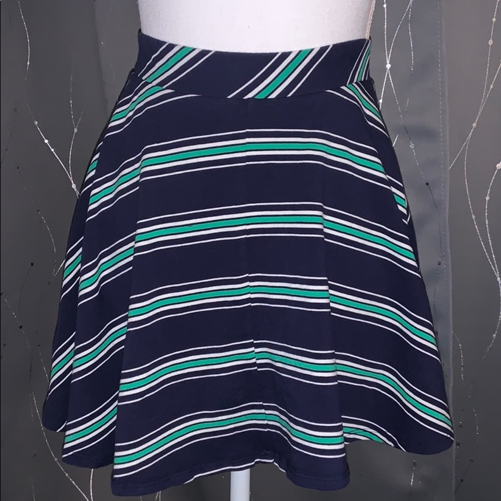 👙SO Skater Striped Skirt